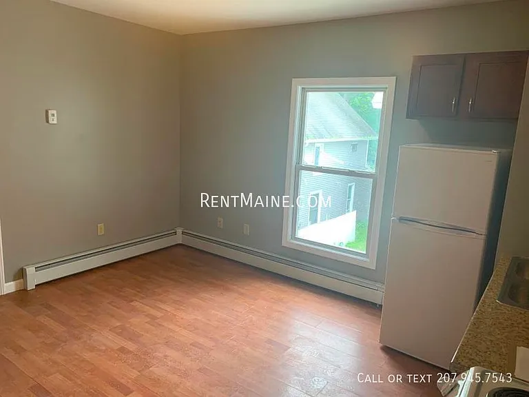 380 Hammond St #3 — Photo 3