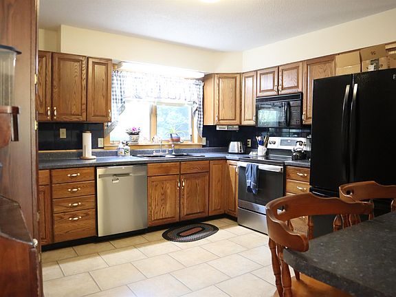 3rd image of 160 Mead Lane