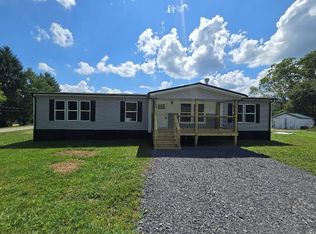 165 Dunn St, Sophia, WV 25921