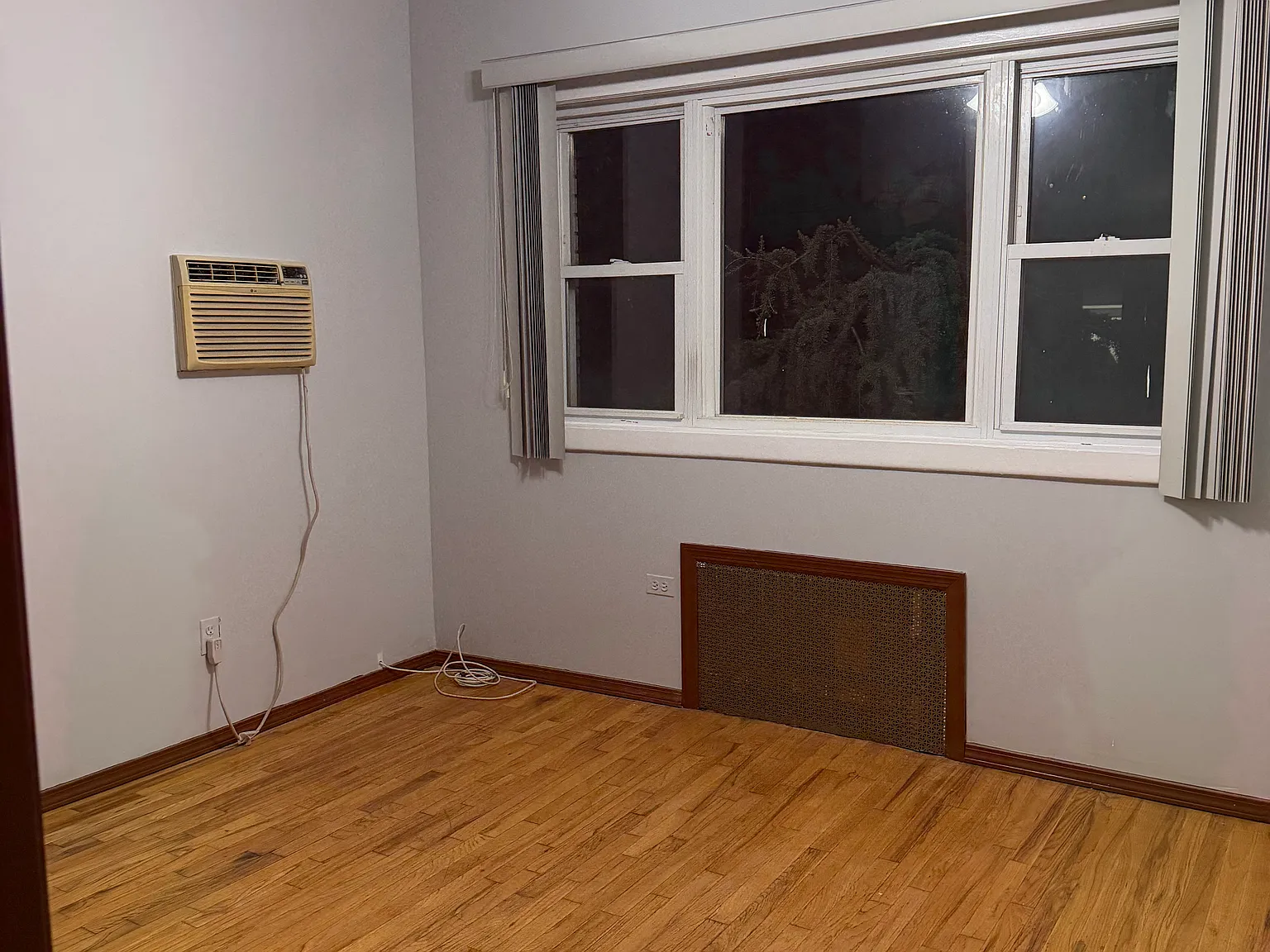 3 bed, 1000 sqft, $3,500 — Photo 4