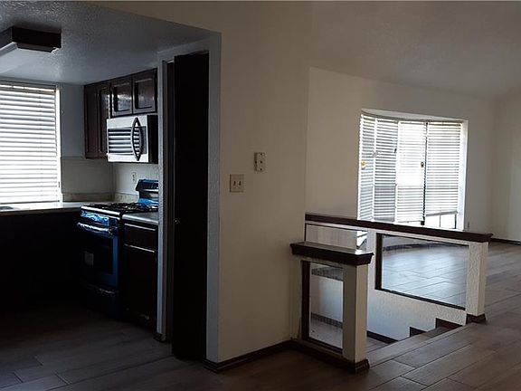 5th image of 2917 Lake Champlain St