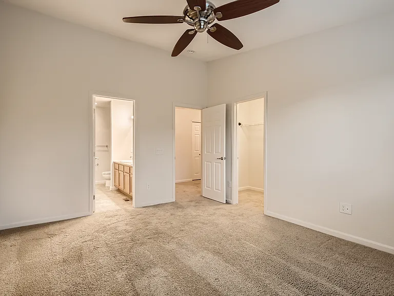 1753 S Buchanan Cir — Photo 14