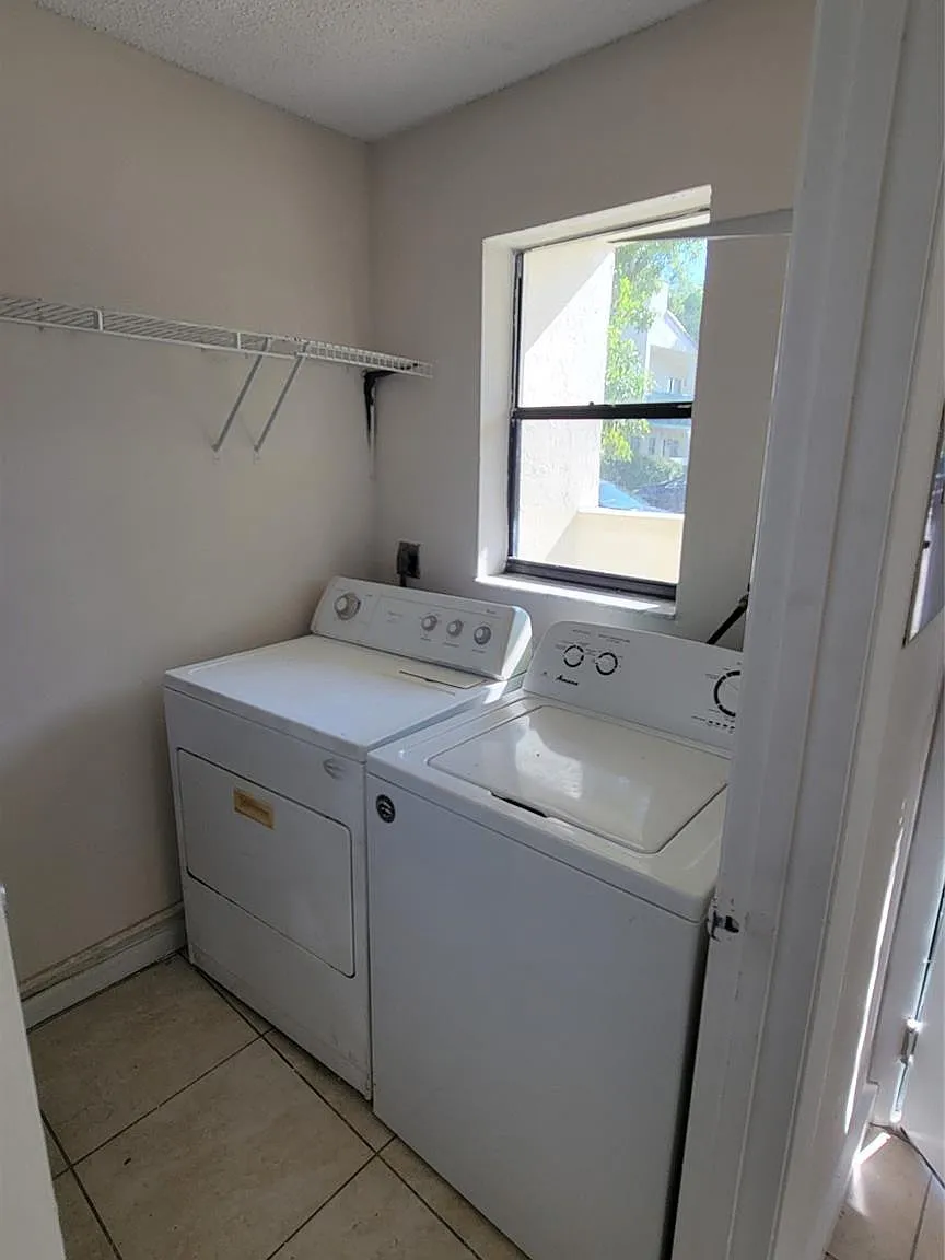 3 bed, 2.5 bath, 1630 sqft, $2,600 — Photo 4