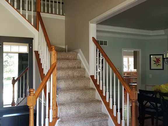 4th image of 528 Savannah Dr