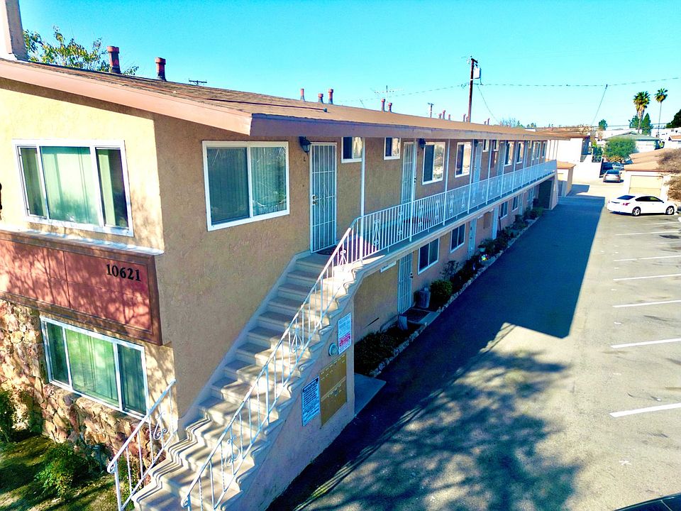 1st image of 10621 La Reina Ave #10621J