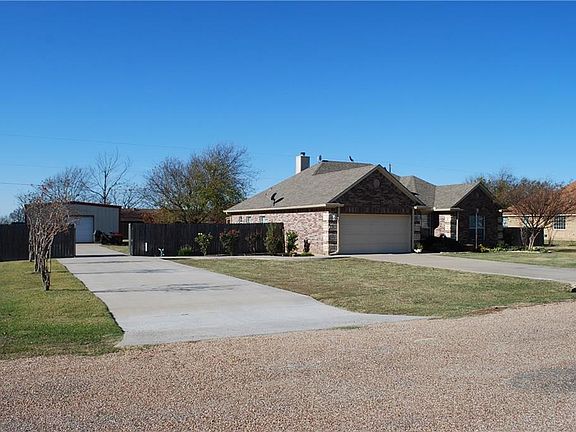 2nd image of 126 Continental Ln