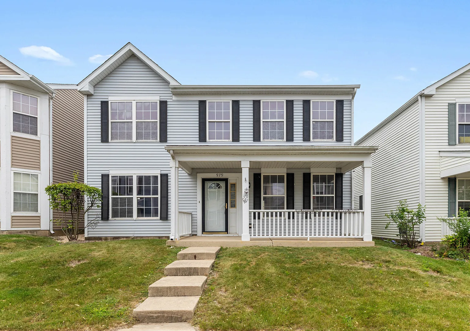 3 bed, 2.5 bath, 1736 sqft, $2,450 — Photo 1