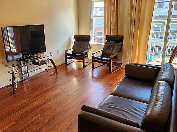 4th image of 141 Beacon Ave Floor 1