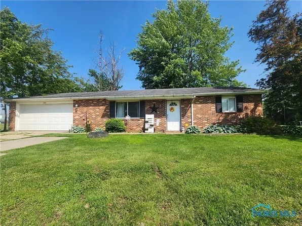 204 Lincoln St, Pioneer, OH 43554