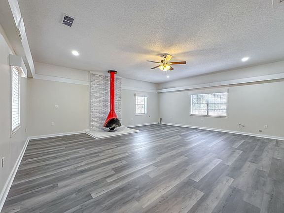 2nd image of 6312 Mahan Dr