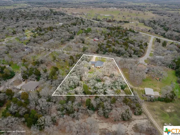 1067 Harry St, Lexington, TX 78947