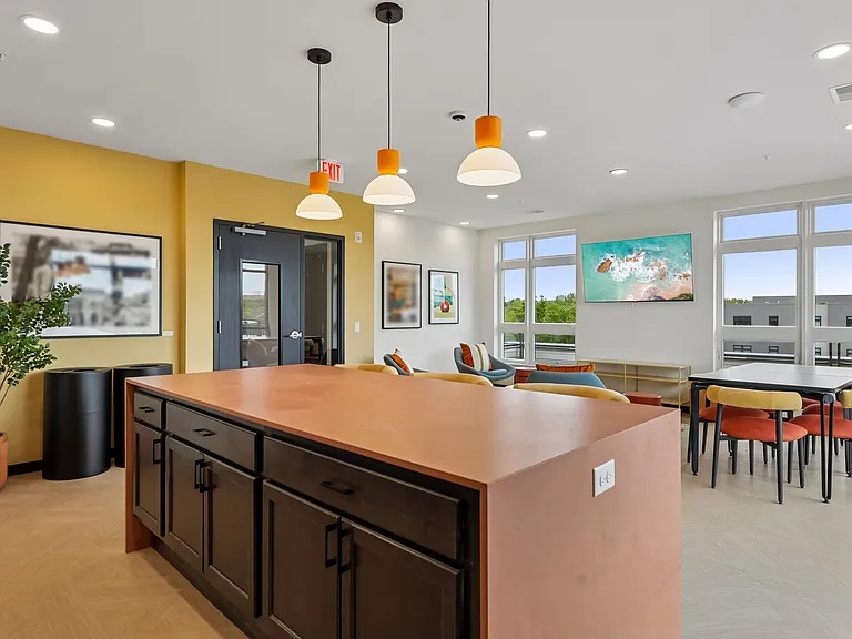 Vicino Apartments — Photo 10