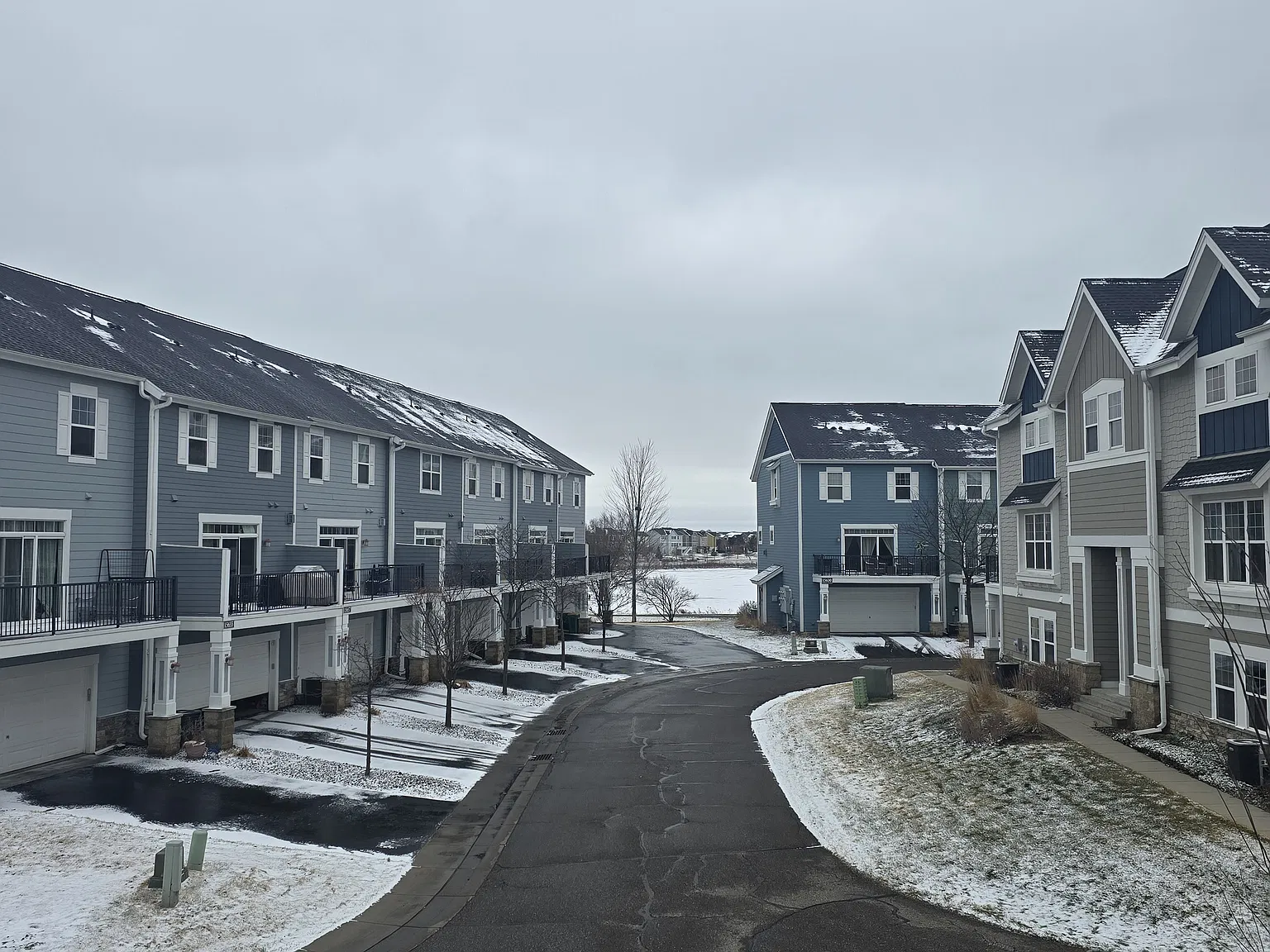 3 bed, 2100 sqft, $2,795 — Photo 1