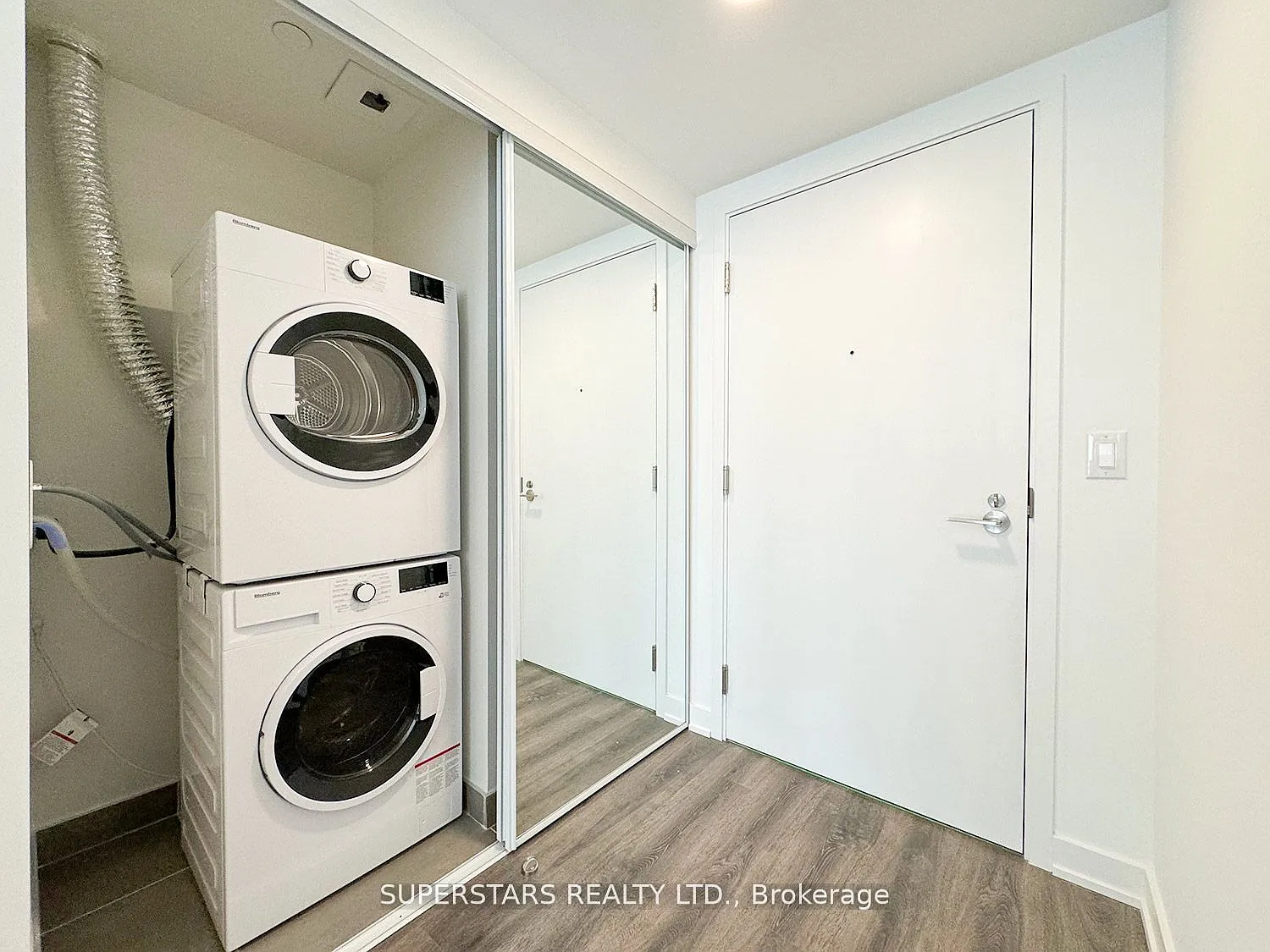 2 bed, $2,400 — Photo 4