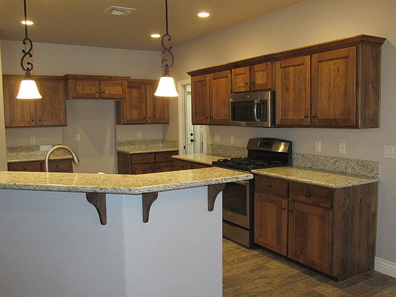5th image of 3471 Laramie Ave