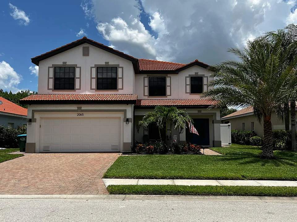 2065 Cape Heather Cir