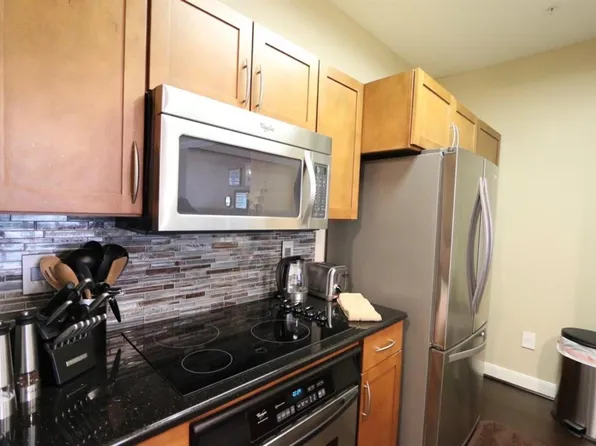 2299 Lone Star Dr, Sugar Land, TX
