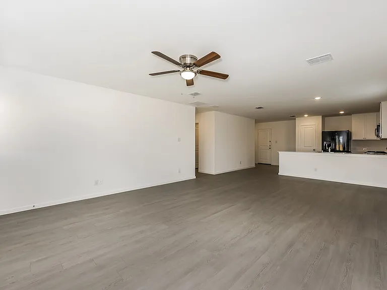 1426 Merlin Bluff St — Photo 3