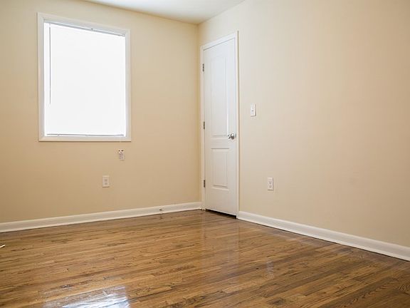 4th image of 1282 Moore St #1282WMOORE