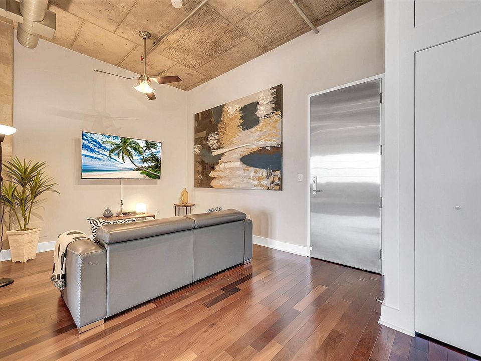 1st image of 411 NW 1st Avenue #506