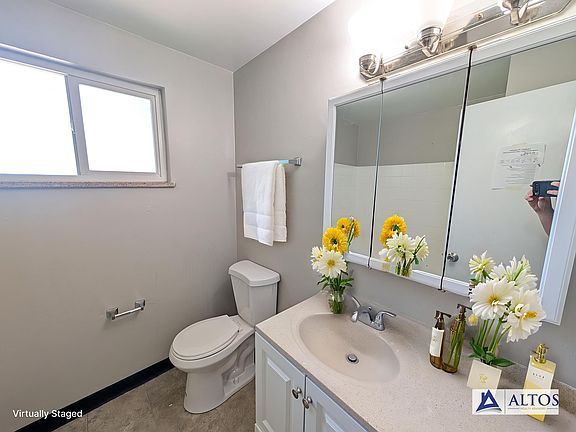 5th image of 5561 S Delaware St APT 6