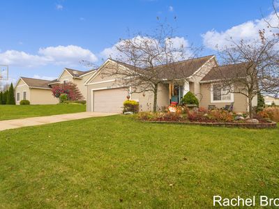 8954 Lenter Dr SE, Caledonia, MI, 49316