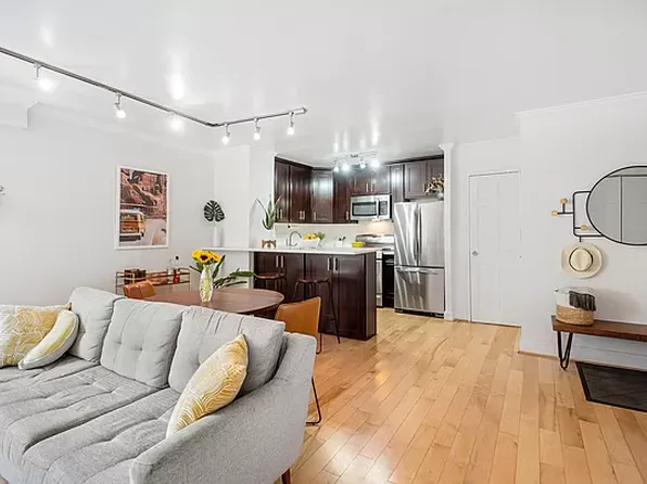 52-40 39th Dr APT 3U, Queens, NY 11377