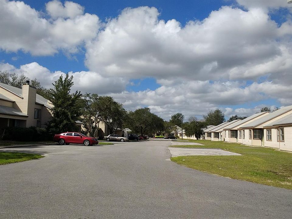 2nd image of 5292 SW 21st Pl