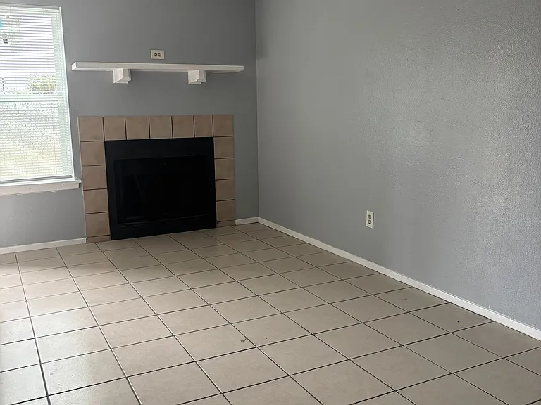 3204 McLean St #C — Photo 7