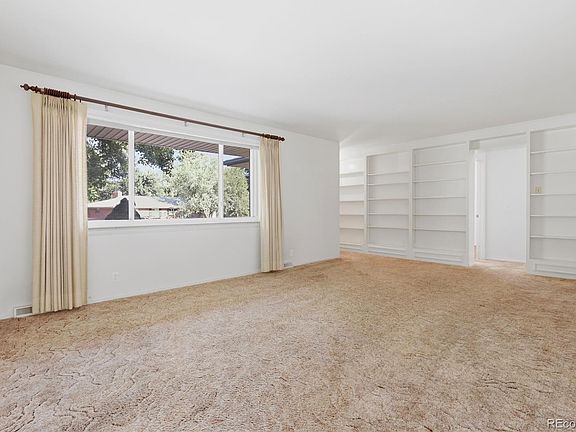 4th image of 6376 S Valleyview Street