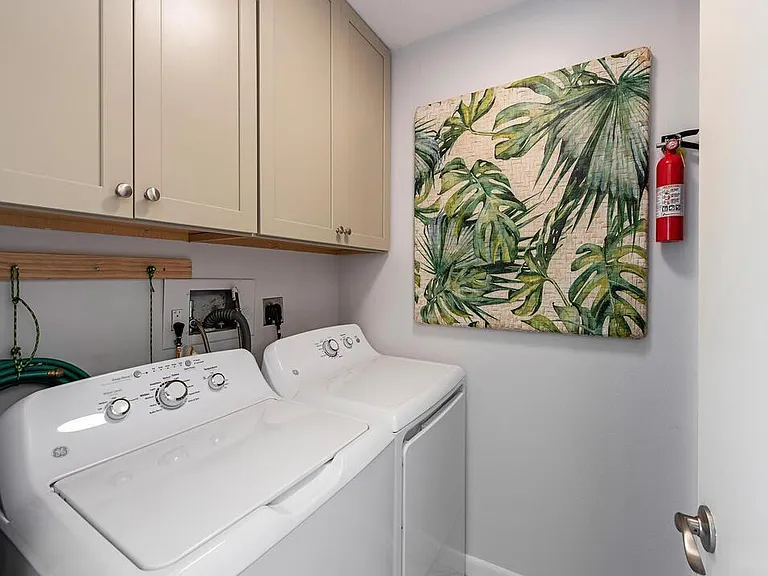 555 Park Shore Dr #508 — Photo 12