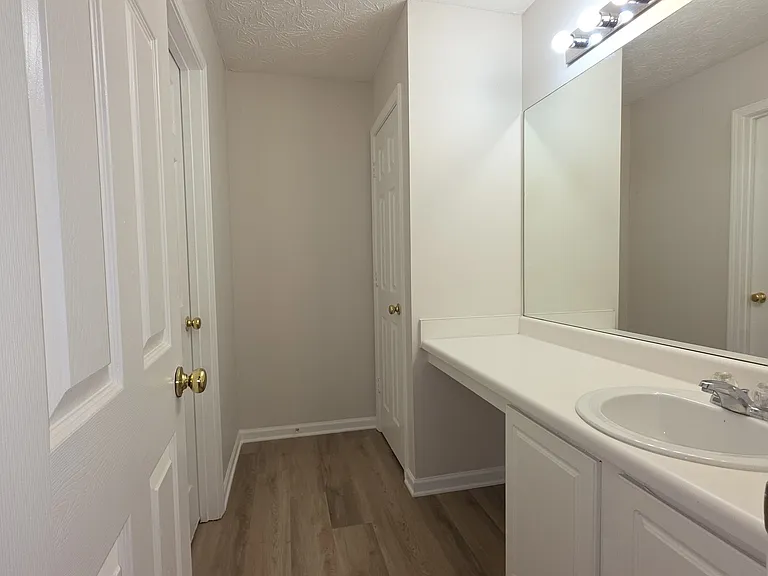 4691 Highpoint Ln — Photo 20