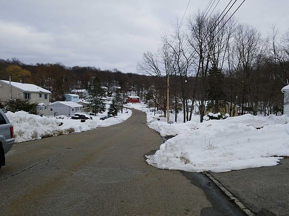 4th image of 50 Duelk Ave