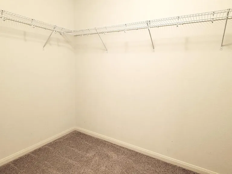 1314 Shumard Dr — Photo 12