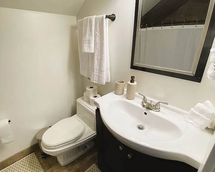 417 N Royal Ave #A — Photo 4