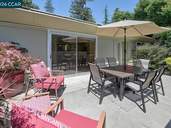 2223 Tice Creek Dr APT 2, Walnut Creek, CA 94595