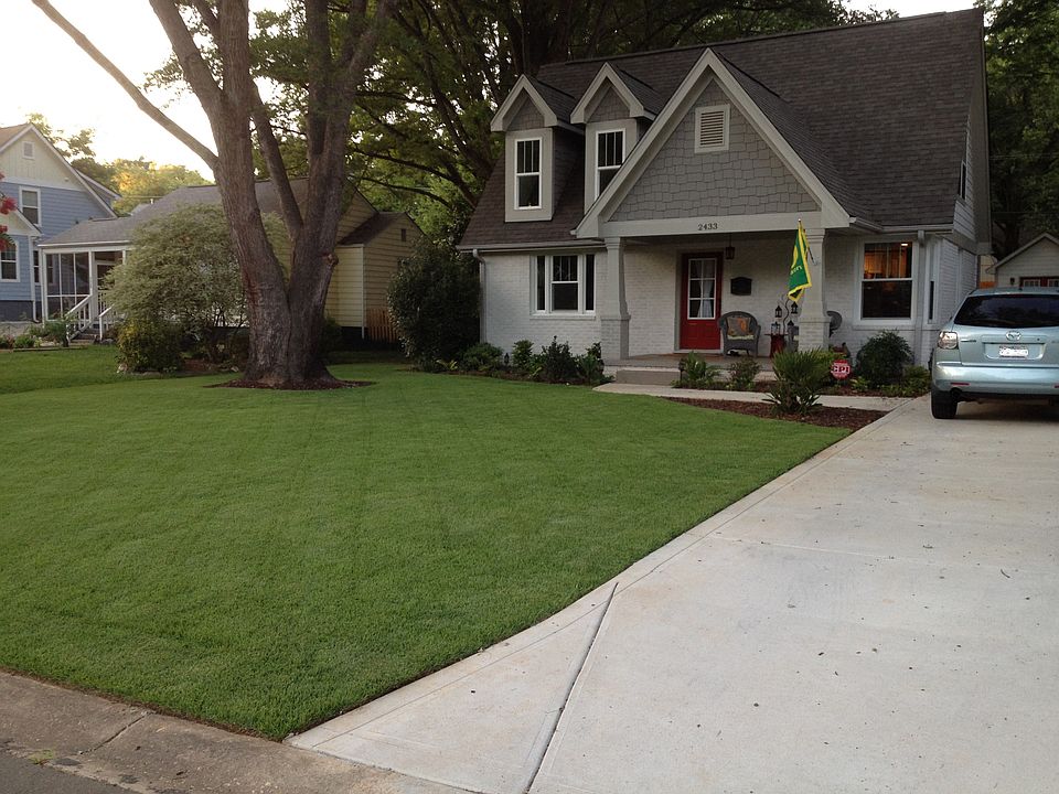 2nd image of 2433 Kingsbury Dr