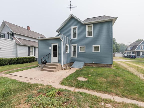 4th image of 118 Hickory St
