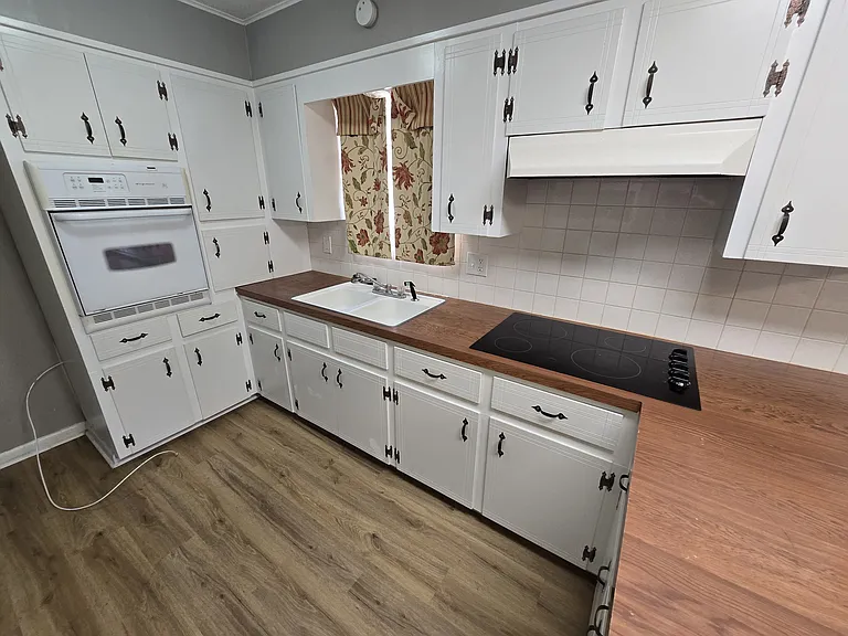 416 Smart St — Photo 5