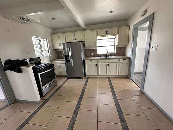 2nd image of 4116 Orange Ave