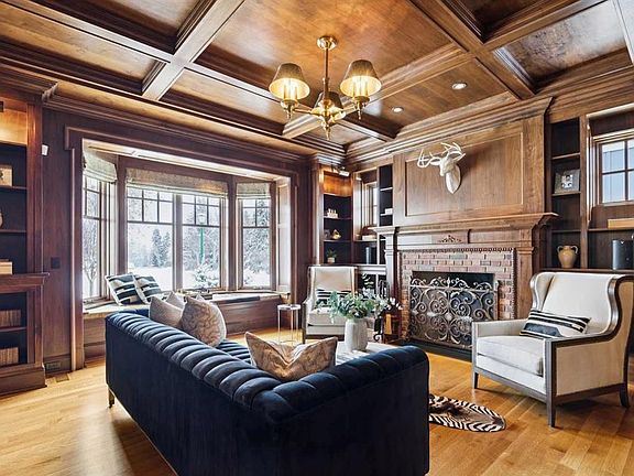 4th image of 2715 E Carleton St SW