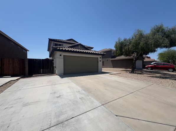 1407 E Stirrup Ln