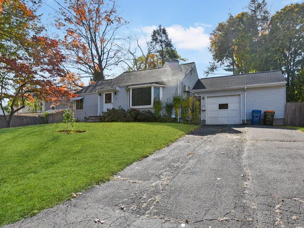 25 Grove Court, Meriden, CT 06451