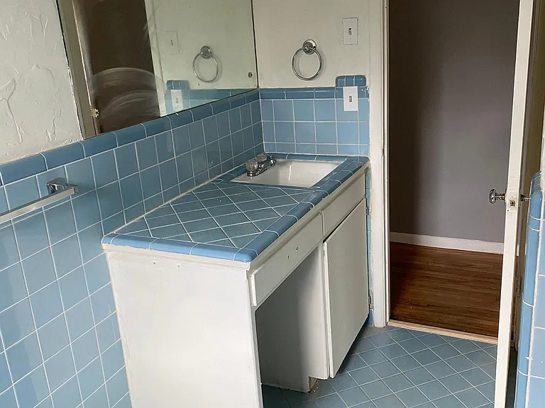 5222 S Marion Ave — Photo 9