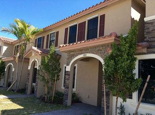 8921 W 35th Way, Hialeah Gardens, FL 33018