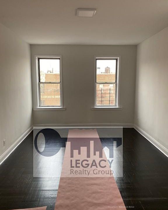 1st image of 4966 Broadway APT 54