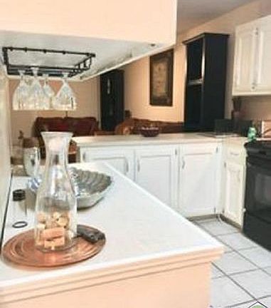 3rd image of 2293 Hollydale Ave APT 4B