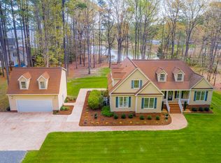 183 Shell Ct, Urbanna, VA 23175