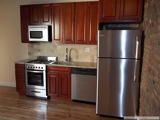 Rented by Magnum Realty Holdings, LLC | media 17