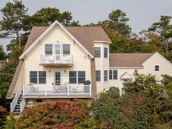5 9th St, Scarborough, ME 04074